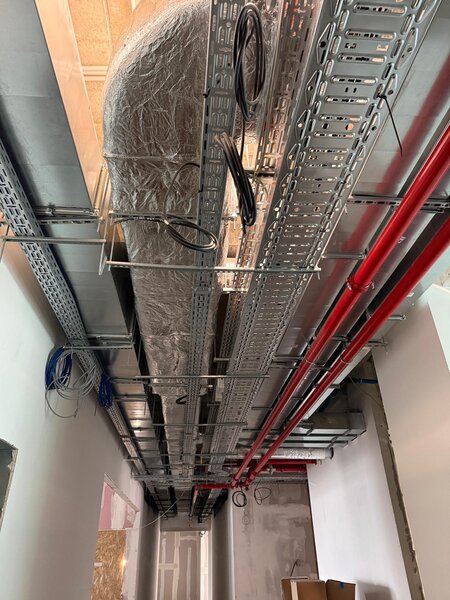 Instalatori cu experienta.