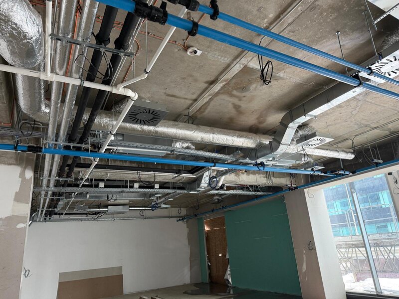 Instalatori cu experienta.